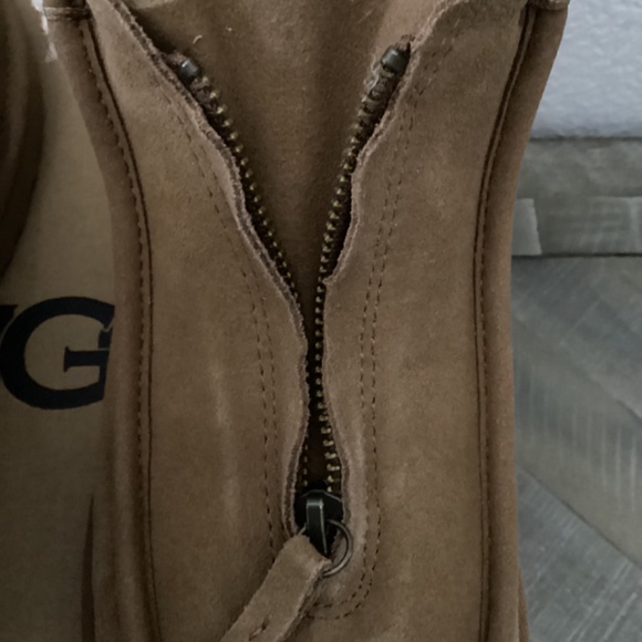 UGG® Women's Funkarra Zip Cuffed Cold-Weather Booties, size 9 - Picture 10 of 13